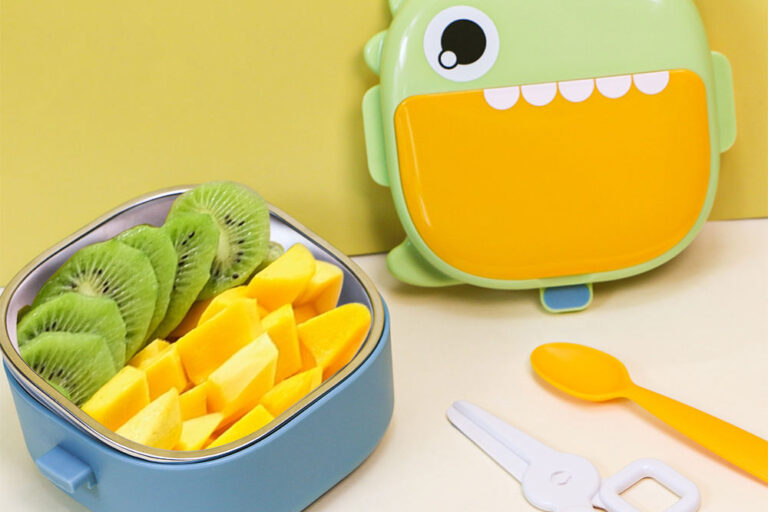 Customized BPA Free Plastic Bento Lunch Boxes with Baby Food Bowl and Spoon (6) Customized BPA Free Plastic Bento Lunch Boxes with Baby Food Bowl and Spoon