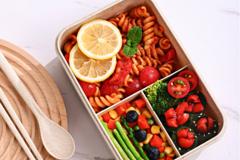 Eco-friendly plastic bento lunch box