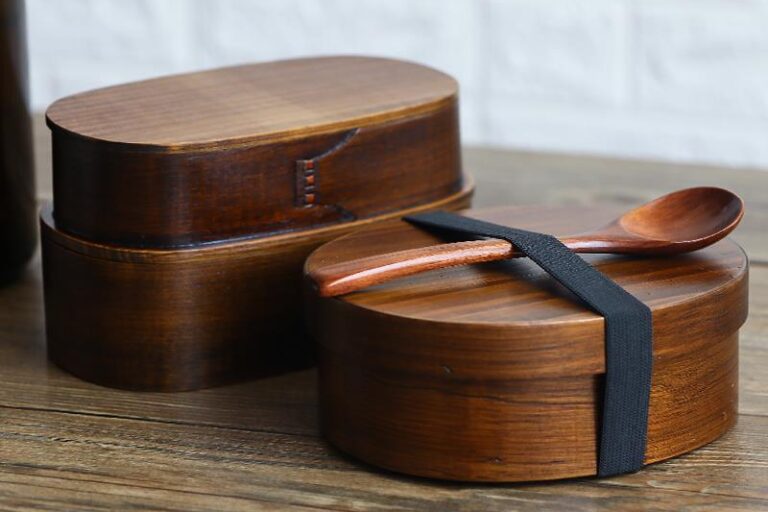 Vintage Multi Layer Wooden Bento Lunch Box Portable Student Sushi Lunchbox Manufacturer (1) multi layer student bento lunch box