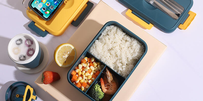 Microwaveable plastic bento lunch box set